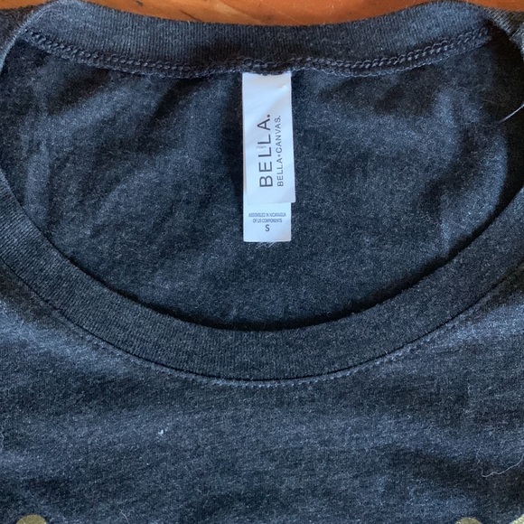 2/$20🍁 BELLA - Graphic T-shirt -  Heathered Charcoal Rayon knit - Picture 2 of 6